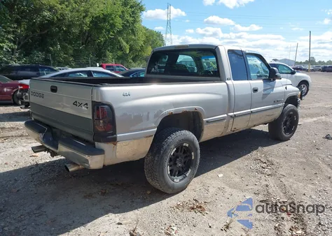 1999 Dodge Ram 1500 из США, поврежденный, VIN 1B7HF13Z0XJ540535